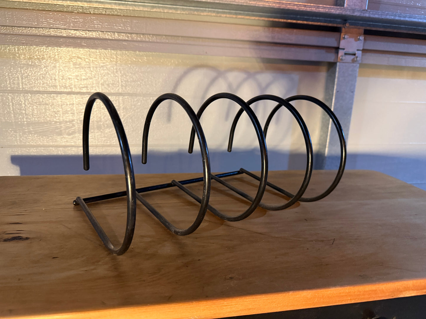 Book / record wire stand
