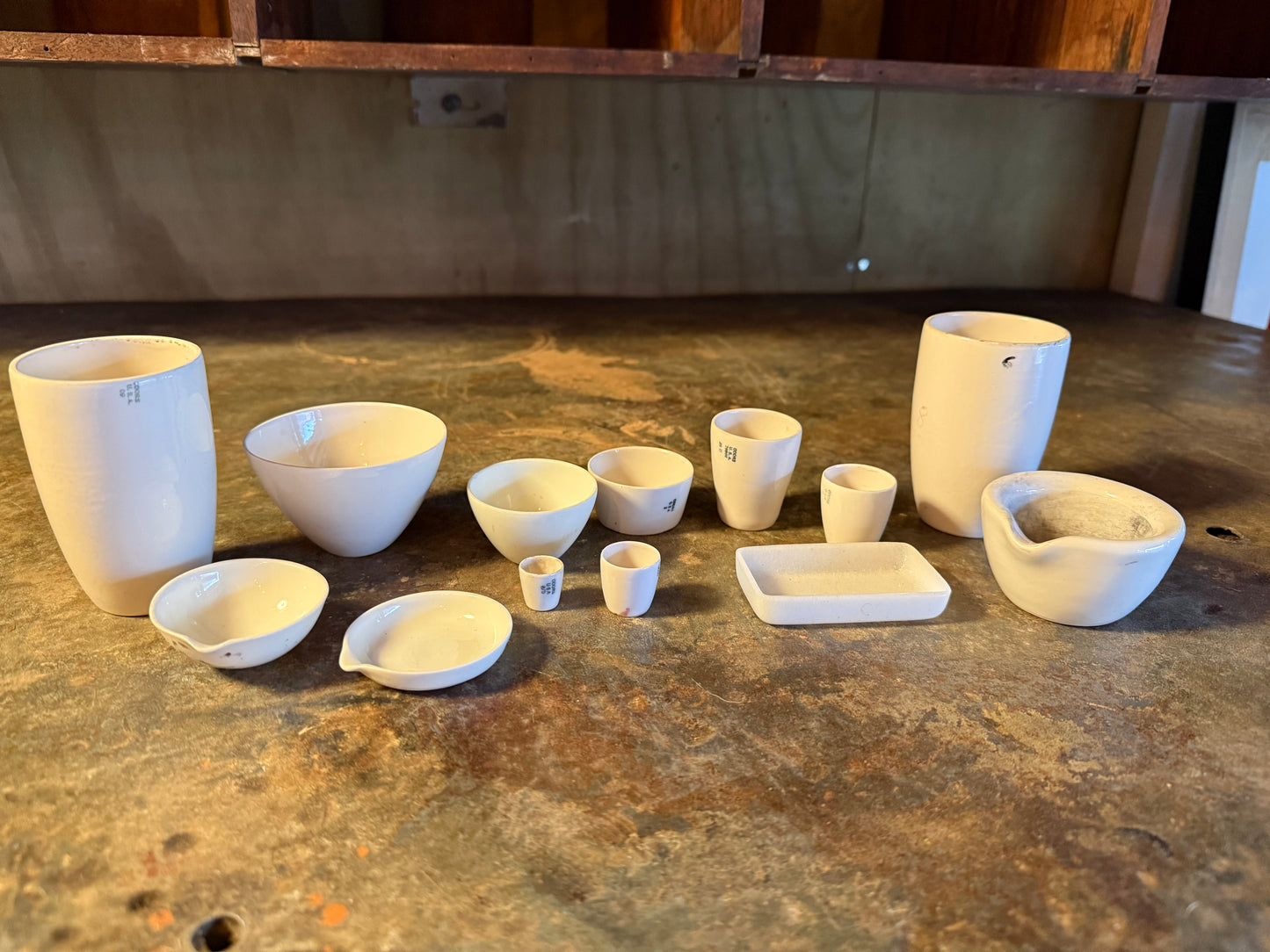 Assorted science lab crucibles etc