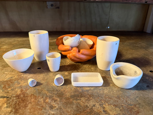 Assorted science lab crucibles etc
