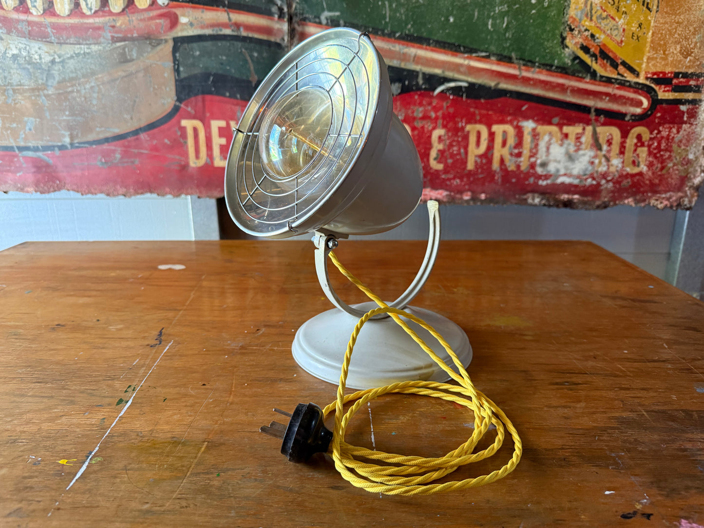 Barber lamp