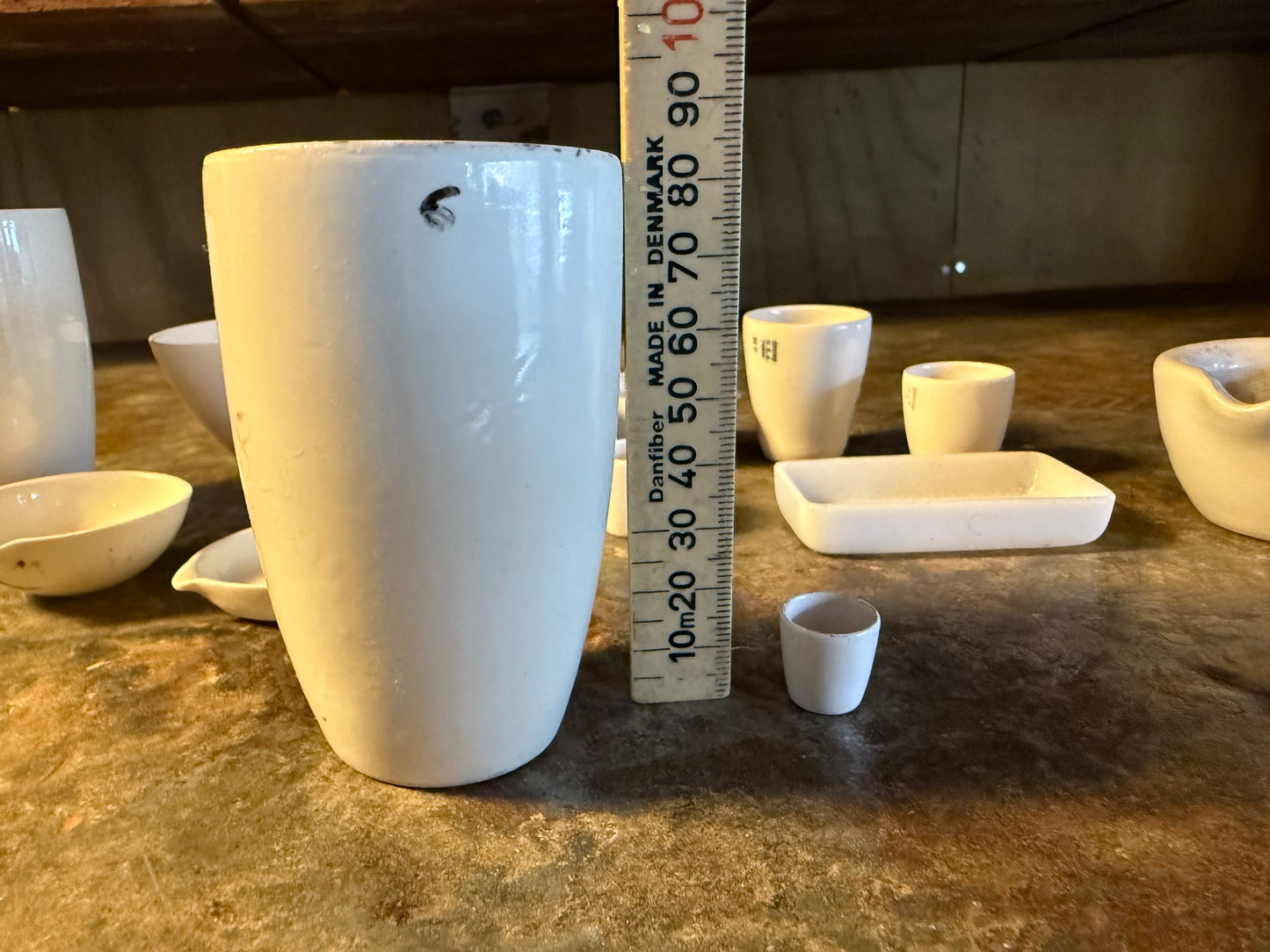 Assorted science lab crucibles etc