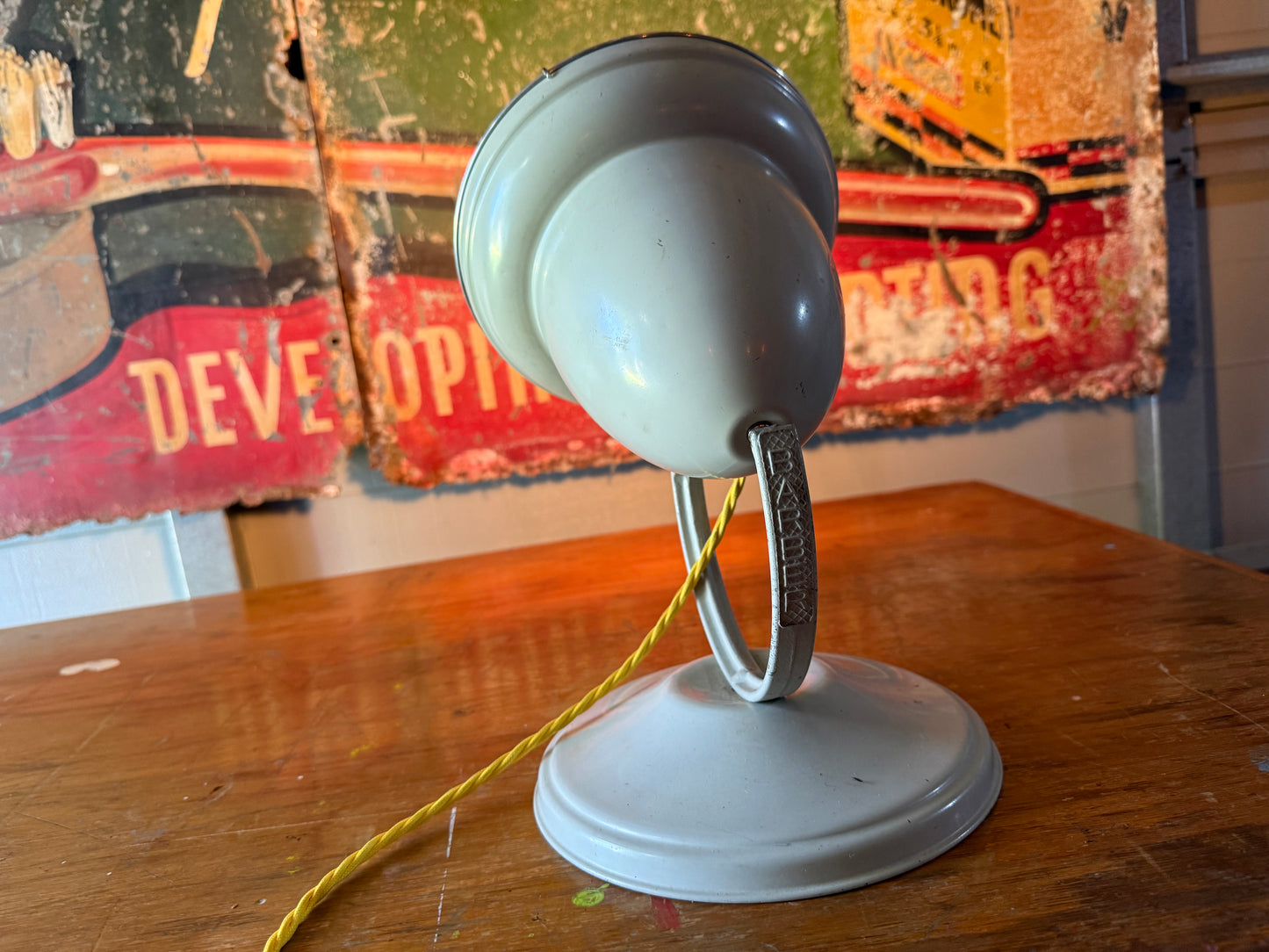 Barber lamp