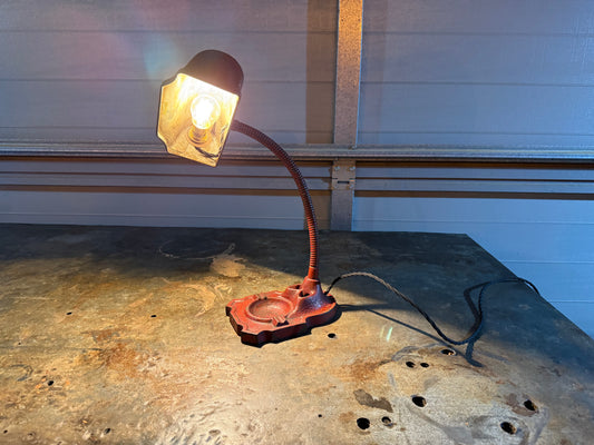 Gooseneck workshop desk lamp