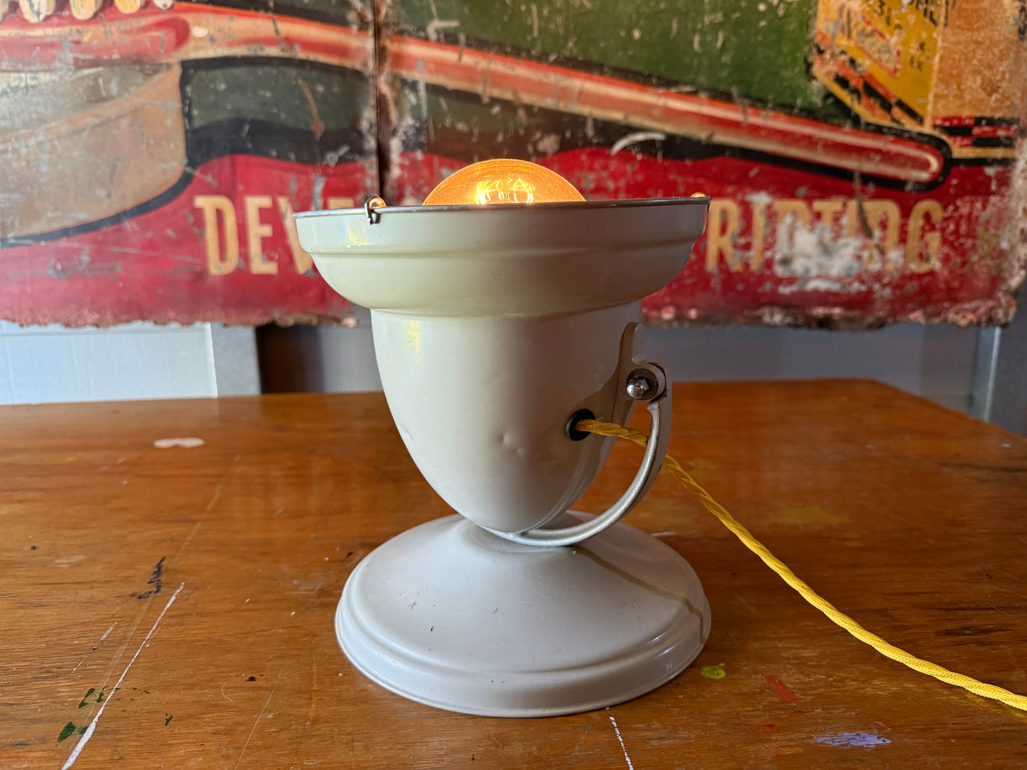 Barber lamp