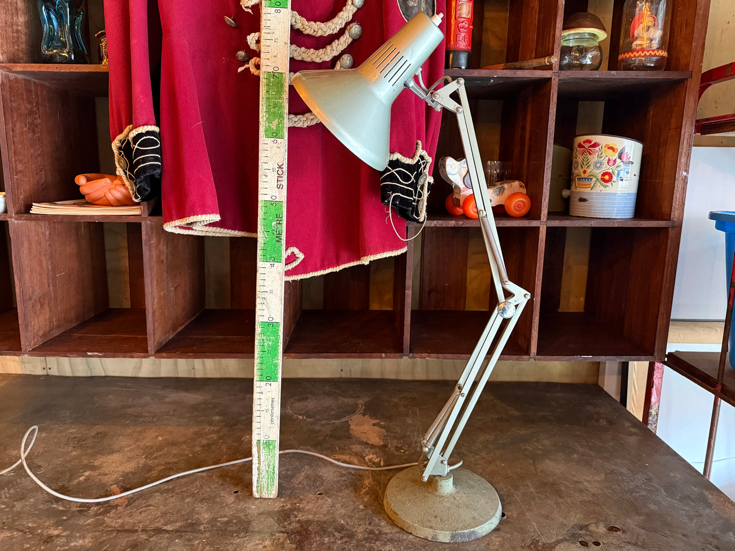 Angle poise desk lamp